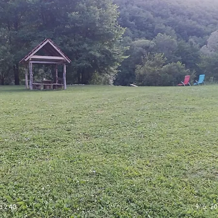 Kamp Suad * Zaglavica