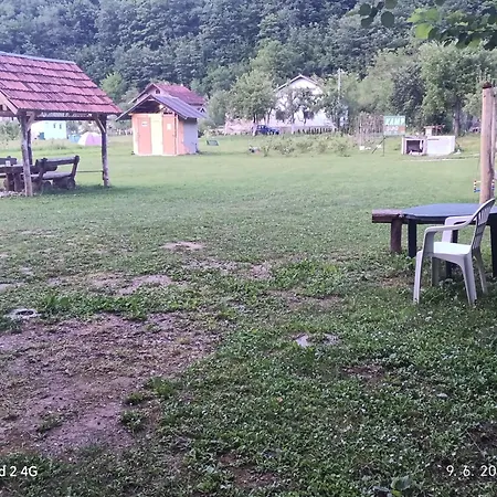 Kamp Suad 캠프장 Zaglavica